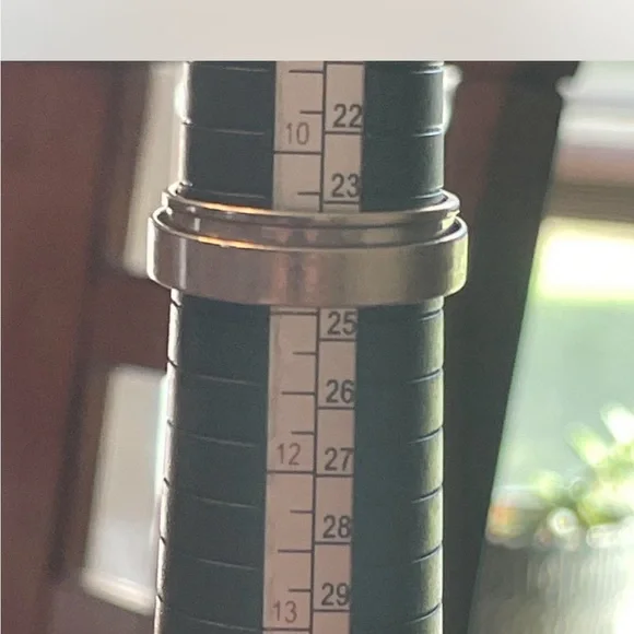 Men's Size 11 Silver Stainless Steel Spinning Fidget Ring - Picture 3 of 4